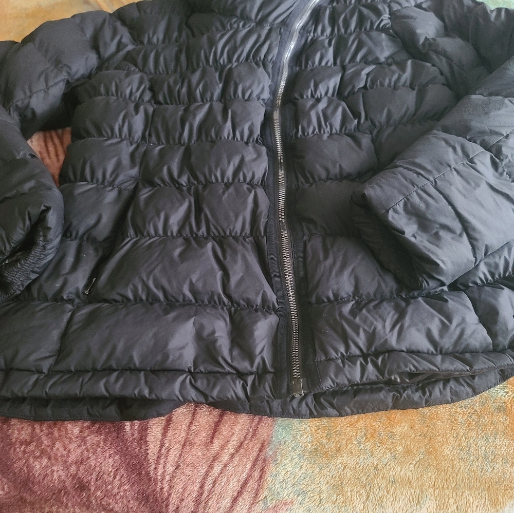 Ladies Athleta Size Large Jacket. - Picture 3 of 5